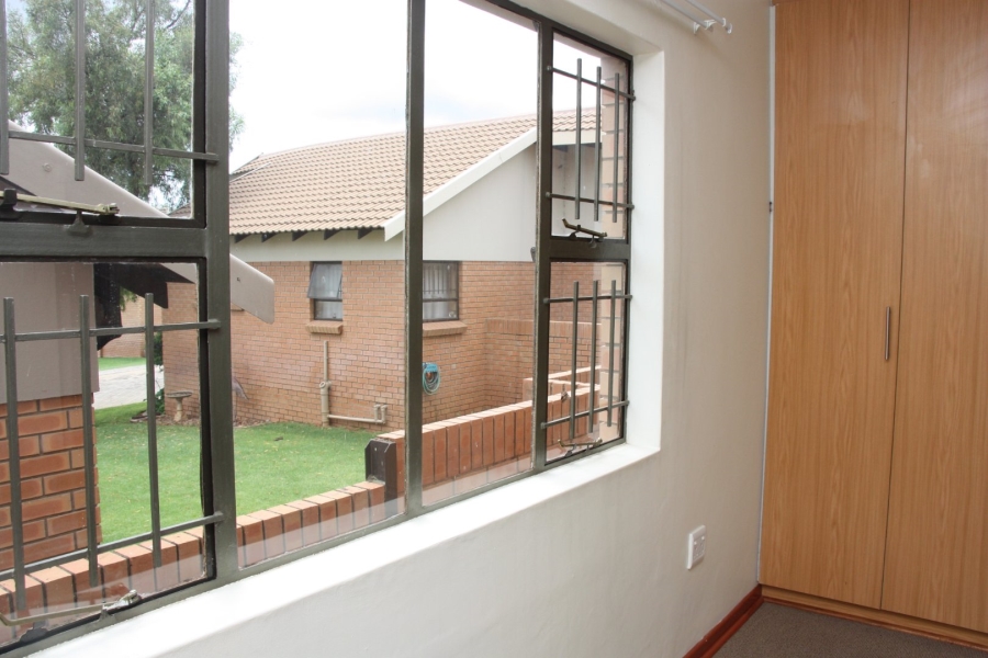 2 Bedroom Property for Sale in Langenhovenpark Free State